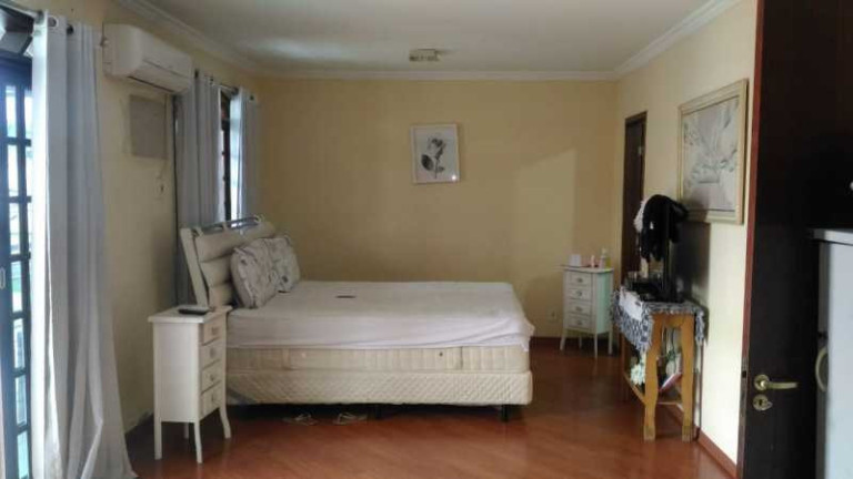 Imagem Imóvel com 3 Quartos à Venda, 100 m² em Campo Grande - Rio De Janeiro Imagem Imóvel com 3 Quartos à Venda, 100 m² em Campo Grande - Rio De Janeiro