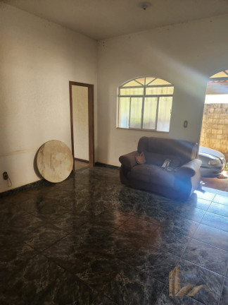 Imagem Casa com 3 Quartos à Venda, 720 m² em Planalto - Mateus Leme Imagem Casa com 3 Quartos à Venda, 720 m² em Planalto - Mateus Leme