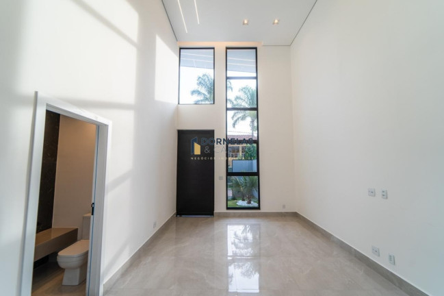 Imagem Casa com 4 Quartos à Venda, 400 m² em Setor Habitacional Arniqueira (águas Claras) - Brasília Imagem Casa com 4 Quartos à Venda, 400 m² em Setor Habitacional Arniqueira (águas Claras) - Brasília