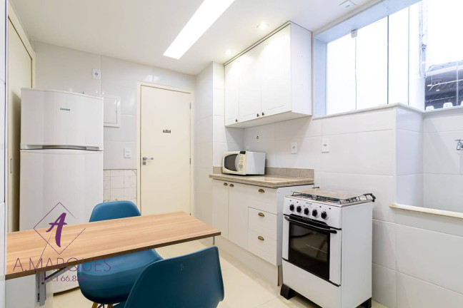 Imagem Apartamento com 2 Quartos à Venda, 80 m² em Copacabana - Rio De Janeiro