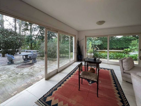 Imagem Casa com 6 Quartos à Venda, em Vila Santo Antonio - Cotia Imagem Casa com 6 Quartos à Venda, em Vila Santo Antonio - Cotia