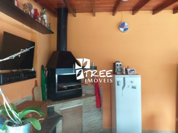 Imagem Casa com 3 Quartos à Venda, 320 m² em Arujá Country Club - Arujá Imagem Casa com 3 Quartos à Venda, 320 m² em Arujá Country Club - Arujá