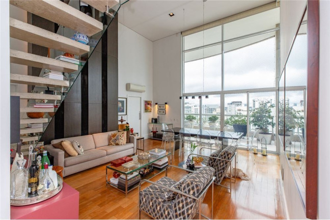 Apartamento com 3 Quartos à Venda, 198 m² em Vila Nova Conceição - São Paulo