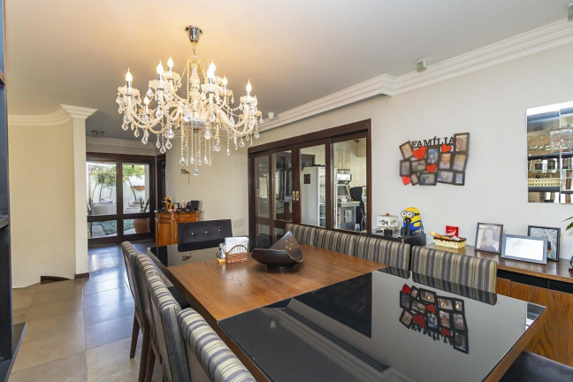 Imagem Casa com 4 Quartos à Venda, 343 m² em São Lourenço - Curitiba Imagem Casa com 4 Quartos à Venda, 343 m² em São Lourenço - Curitiba