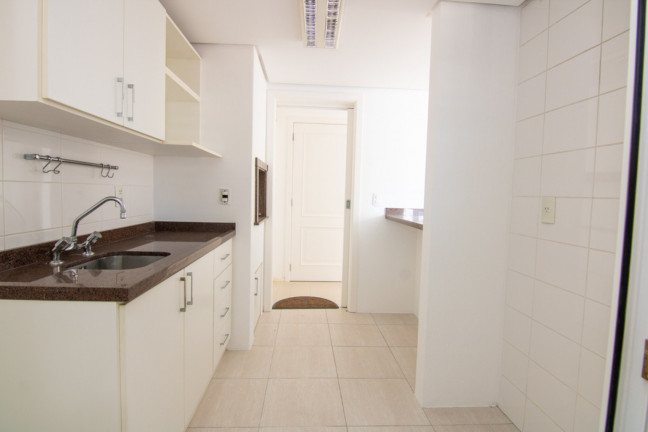 Imagem Imóvel com 2 Quartos à Venda, 71 m² em Higienópolis - Porto Alegre Imagem Imóvel com 2 Quartos à Venda, 71 m² em Higienópolis - Porto Alegre