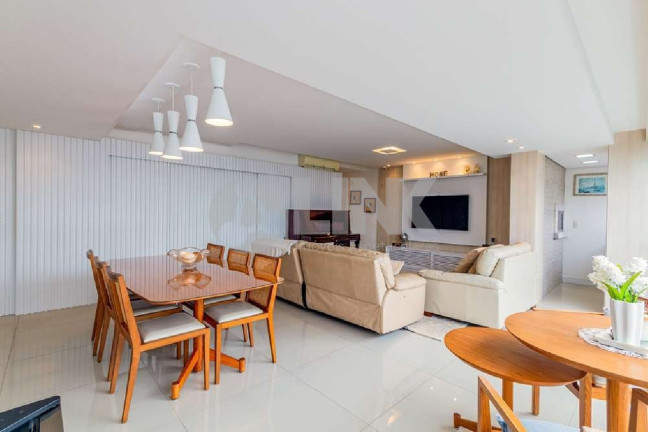 Imagem Apartamento com 3 Quartos à Venda, 125 m² em Jardim Europa - Porto Alegre
