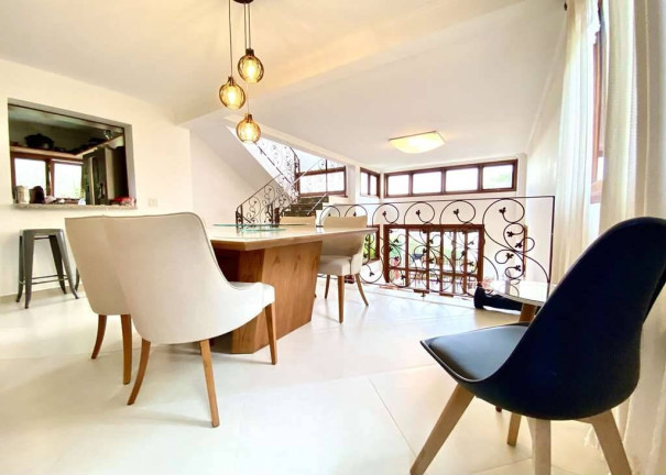 Imagem Casa de Condomínio com 4 Quartos à Venda, em Moinho Velho - Cotia Imagem Casa de Condomínio com 4 Quartos à Venda, em Moinho Velho - Cotia