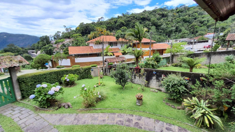 Imagem Casa com 4 Quartos à Venda, 460 m² em Parque Do Ingá - Teresópolis