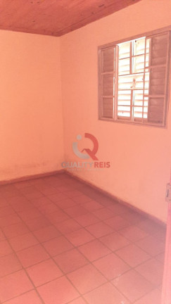 Imagem Imóvel com 6 Quartos à Venda, 250 m² em Centro - Pedra Bela Imagem Imóvel com 6 Quartos à Venda, 250 m² em Centro - Pedra Bela