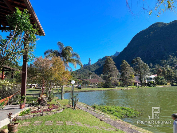 Imagem Casa com 4 Quartos à Venda, 371 m² em Comary - Teresópolis