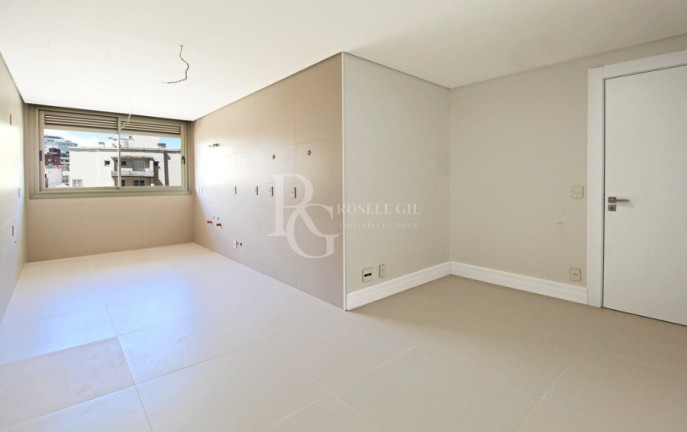 Imagem Apartamento com 3 Quartos à Venda, 387 m² em Moinhos De Vento - Porto Alegre Imagem Apartamento com 3 Quartos à Venda, 387 m² em Moinhos De Vento - Porto Alegre