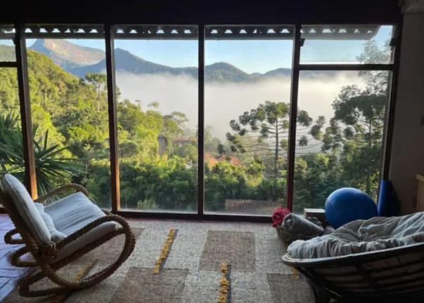 Imagem Casa com 6 Quartos à Venda, 374 m² em Golfe - Teresópolis