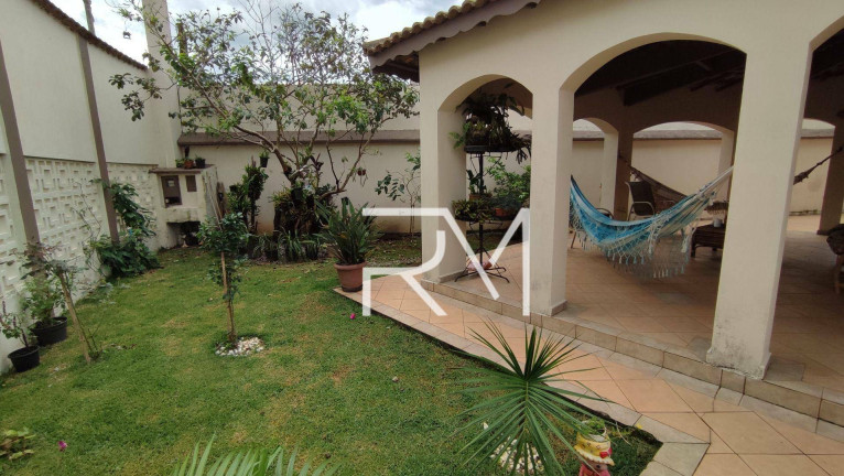Imagem Casa com 3 Quartos à Venda, 185 m² em Vila Anhanguera - Mongaguá Imagem Casa com 3 Quartos à Venda, 185 m² em Vila Anhanguera - Mongaguá