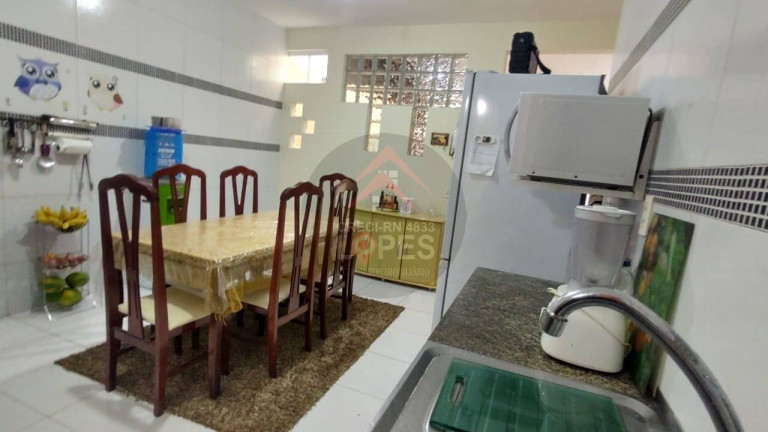 Imagem Casa com 3 Quartos à Venda, 200 m² em Pajuçara - Natal Imagem Casa com 3 Quartos à Venda, 200 m² em Pajuçara - Natal