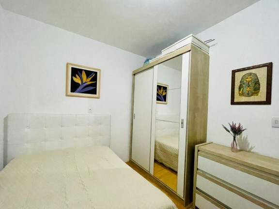 Imagem Casa com 4 Quartos à Venda, 242 m² em Garcia - Blumenau Imagem Casa com 4 Quartos à Venda, 242 m² em Garcia - Blumenau