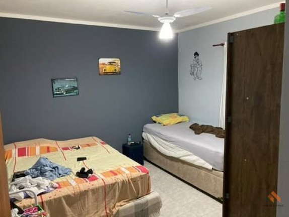 Imagem Casa com 3 Quartos à Venda, 69 m²