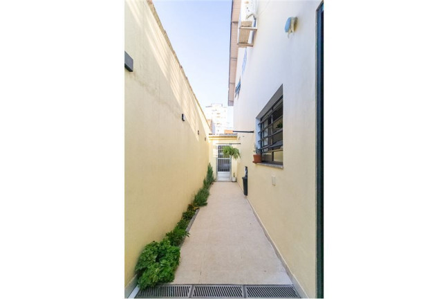 Imagem Casa com 2 Quartos à Venda, em Cidade Monções - São Paulo Imagem Casa com 2 Quartos à Venda, em Cidade Monções - São Paulo