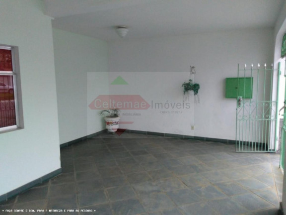 Imagem Casa com 3 Quartos à Venda, 218 m² em Vila Sao Jose - Taubaté Imagem Casa com 3 Quartos à Venda, 218 m² em Vila Sao Jose - Taubaté