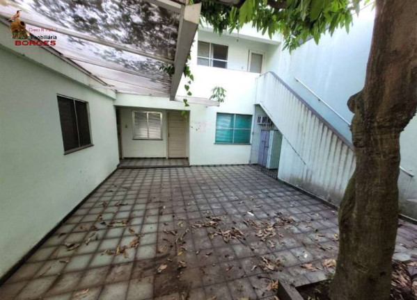 Casa com 10 Quartos à Venda, 276 m² em Campo Belo - São Paulo
