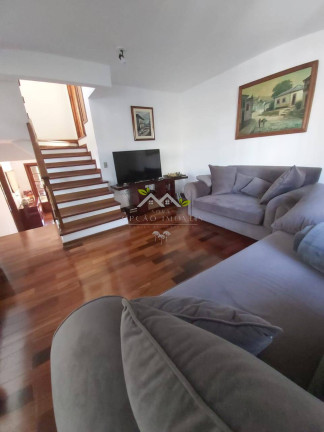 Imagem Casa com 4 Quartos à Venda, 257 m² em Alto Do Capivari - Campos Do Jordão Imagem Casa com 4 Quartos à Venda, 257 m² em Alto Do Capivari - Campos Do Jordão