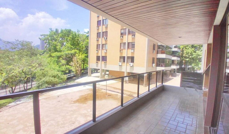 Imagem Apartamento com 4 Quartos à Venda,  em Barra Da Tijuca - Rio De Janeiro