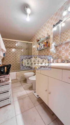 Imagem Apartamento com 4 Quartos à Venda, 235 m² em Lagoa - Rio De Janeiro Imagem Apartamento com 4 Quartos à Venda, 235 m² em Lagoa - Rio De Janeiro