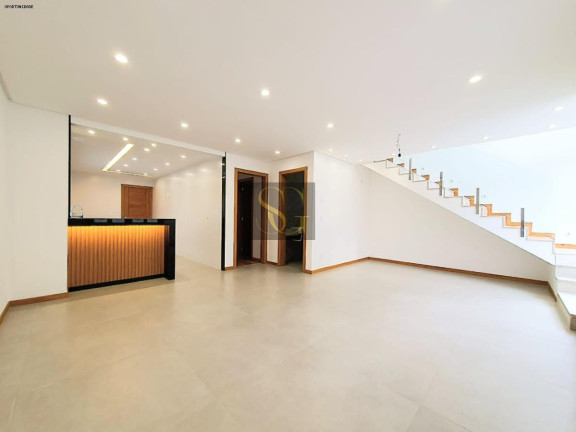 Imagem Casa com 3 Quartos à Venda, 290 m² em Carlos Guinle - Teresópolis Imagem Casa com 3 Quartos à Venda, 290 m² em Carlos Guinle - Teresópolis