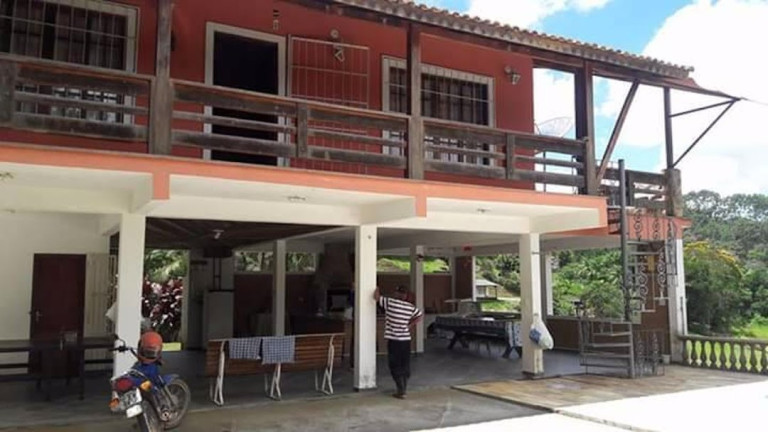 Chácara com 3 Quartos à Venda, 100 m² em Centro - Paraibuna