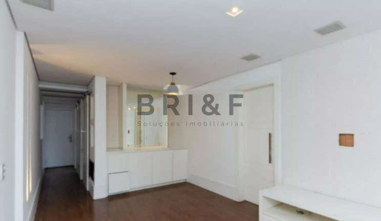 Apartamento com 2 Quartos à Venda, 86 m² em Moema - São Paulo