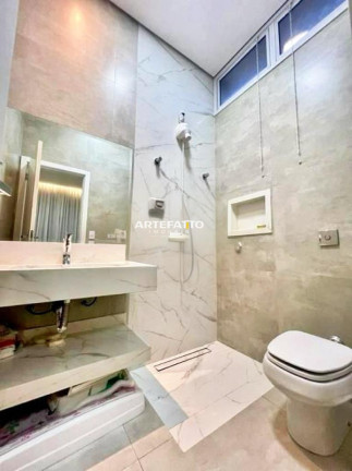 Imagem Casa com 3 Quartos à Venda, 300 m² Imagem Casa com 3 Quartos à Venda, 300 m²