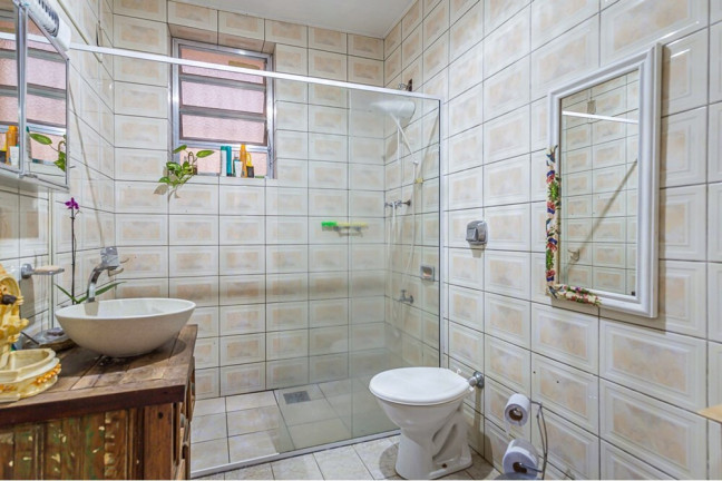 Imagem Apartamento com 3 Quartos à Venda, 122 m² em Santana - Porto Alegre Imagem Apartamento com 3 Quartos à Venda, 122 m² em Santana - Porto Alegre