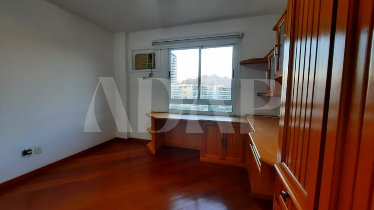 Imagem Imóvel com 3 Quartos para Alugar, 129 m² em Barra Da Tijuca - Rio De Janeiro Imagem Imóvel com 3 Quartos para Alugar, 129 m² em Barra Da Tijuca - Rio De Janeiro