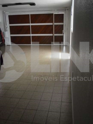 Imagem Casa com 3 Quartos à Venda, 430 m² em Jardim Lindóia - Porto Alegre Imagem Casa com 3 Quartos à Venda, 430 m² em Jardim Lindóia - Porto Alegre