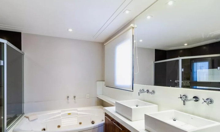Imagem Imóvel com 3 Quartos à Venda, 228 m² em Moema - São Paulo