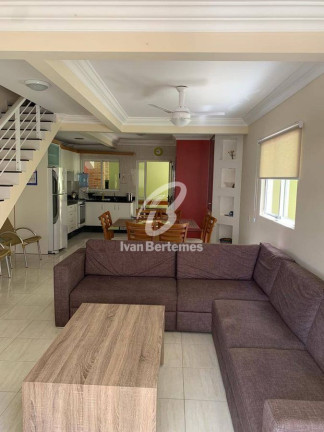 Imagem Sobrado com 3 Quartos para Temporada, em Bombas - Bombinhas Imagem Sobrado com 3 Quartos para Temporada, em Bombas - Bombinhas