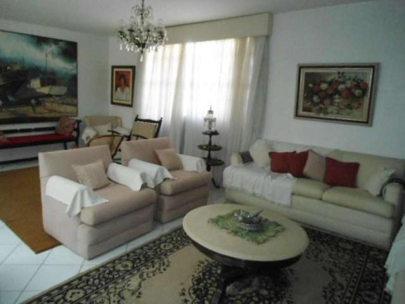 Imagem Casa com 4 Quartos à Venda, em Itaigara - Salvador Imagem Casa com 4 Quartos à Venda, em Itaigara - Salvador