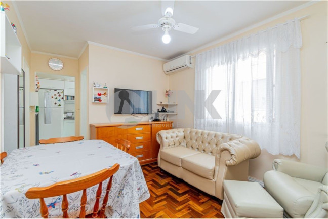 Imagem Apartamento com 2 Quartos à Venda, 41 m² em Menino Deus - Porto Alegre