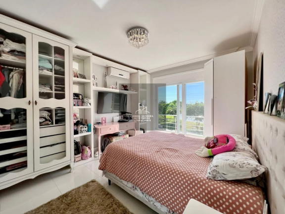 Imagem Apartamento com 6 Quartos à Venda, em Zona Nova - Capão Da Canoa Imagem Apartamento com 6 Quartos à Venda, em Zona Nova - Capão Da Canoa