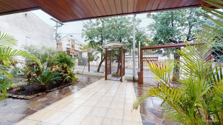Imagem Imóvel com 1 Quarto à Venda, 35 m² em Petrópolis - Porto Alegre Imagem Imóvel com 1 Quarto à Venda, 35 m² em Petrópolis - Porto Alegre