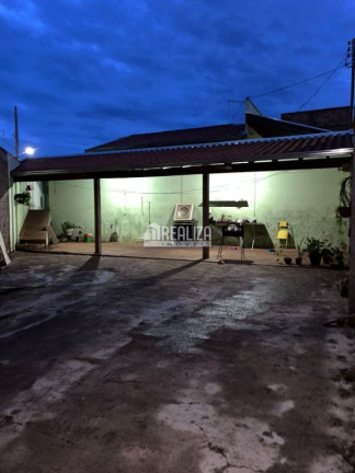 Imagem Casa com 3 Quartos à Venda, 250 m² em Residencial Morumbi - Uberaba Imagem Casa com 3 Quartos à Venda, 250 m² em Residencial Morumbi - Uberaba
