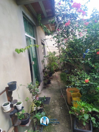 Imagem Casa com 1 Quarto à Venda, 450 m² em Parque Chuno - Duque De Caxias