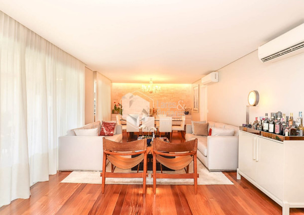 Imagem Apartamento com 3 Quartos à Venda, 226 m² em Vila Nova Conceição - São Paulo Imagem Apartamento com 3 Quartos à Venda, 226 m² em Vila Nova Conceição - São Paulo