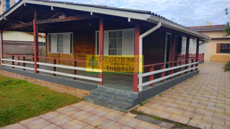 Imagem Casa com 4 Quartos à Venda, 202 m² em Prainha - Caraguatatuba Imagem Casa com 4 Quartos à Venda, 202 m² em Prainha - Caraguatatuba