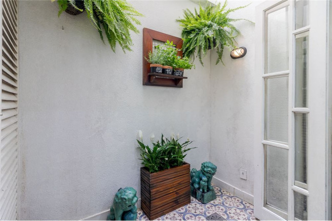 Imagem Casa com 3 Quartos à Venda, 250 m² em Chácara Das Pedras - Porto Alegre Imagem Casa com 3 Quartos à Venda, 250 m² em Chácara Das Pedras - Porto Alegre