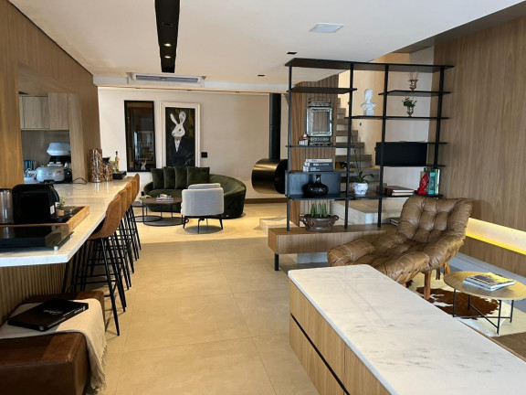 Cobertura com 3 Quartos à Venda, 215 m² em Vila Olímpia - São Paulo
