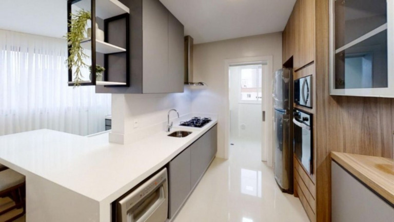 Imagem Imóvel com 3 Quartos à Venda, 131 m² em Centro - Balneário Camboriú Imagem Imóvel com 3 Quartos à Venda, 131 m² em Centro - Balneário Camboriú