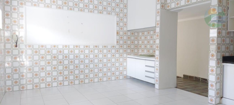 Imagem Casa com 3 Quartos à Venda, 170 m² Imagem Casa com 3 Quartos à Venda, 170 m²