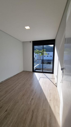 Imagem Sobrado com 3 Quartos à Venda, 187 m² em Jardim Sofia - Joinville Imagem Sobrado com 3 Quartos à Venda, 187 m² em Jardim Sofia - Joinville