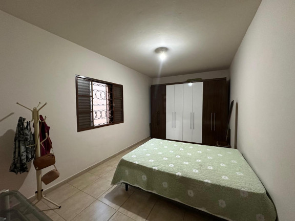 Imagem Casa com 2 Quartos à Venda, 250 m² em Jardim Califórnia - Taubaté Imagem Casa com 2 Quartos à Venda, 250 m² em Jardim Califórnia - Taubaté