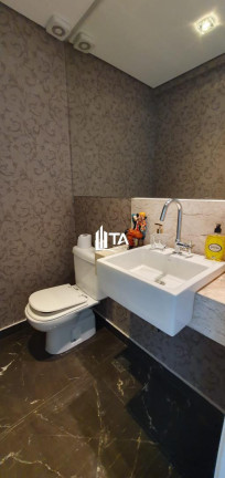 Imagem Imóvel com 3 Quartos à Venda, 183 m² em Cambuí - Campinas Imagem Imóvel com 3 Quartos à Venda, 183 m² em Cambuí - Campinas